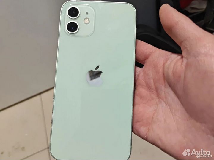 iPhone 12, 64 ГБ