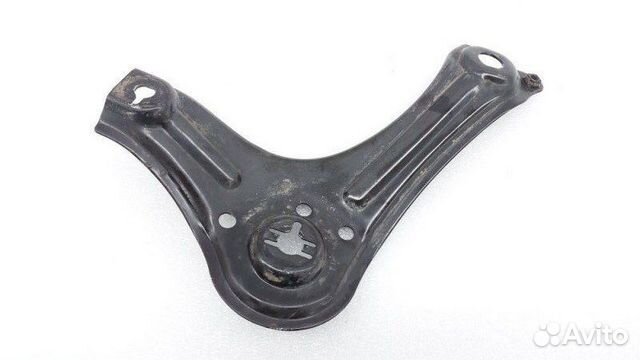 Кронштейн подрамника передний правый Hyundai