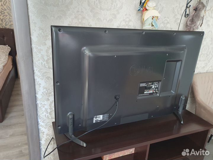Телевизор LG SMART tv 50