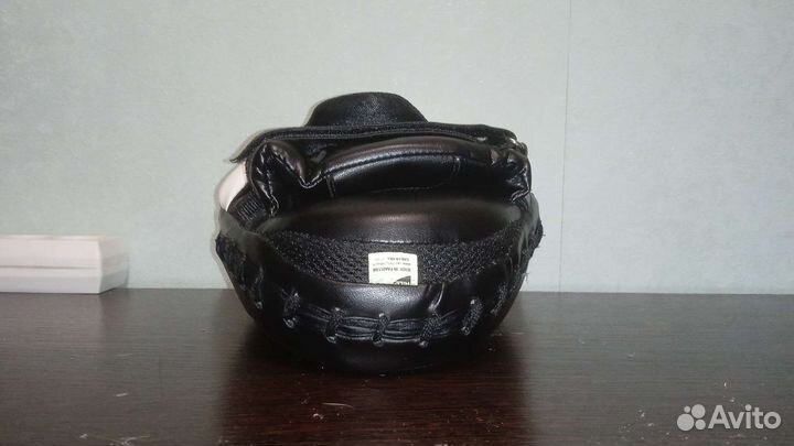 Лапа для единоборств изогнутая Green Hill FM-5252