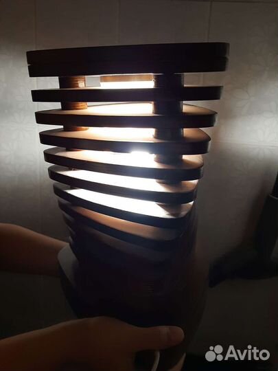 Лампа настольная интерьерная