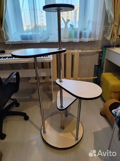 Подставка для цветов напольная