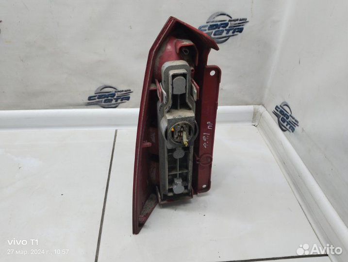 Фонарь задний правый Ford Focus 1 2.0 eddb 2002