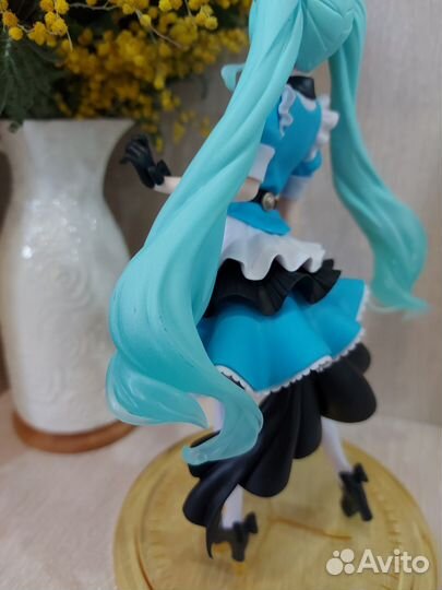 Оригинальная фигурка Hatsune Miku Alice