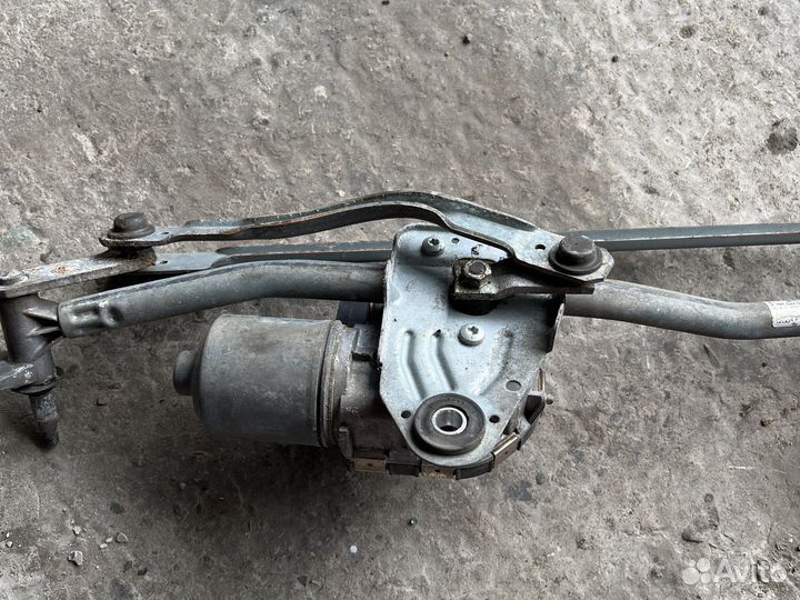 Трапеция дворников Audi A6C6