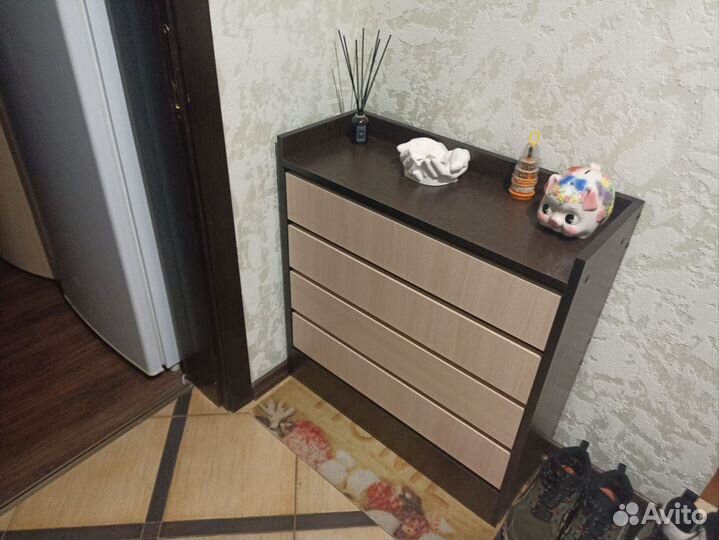 Обувница в прихожую закрытая новая