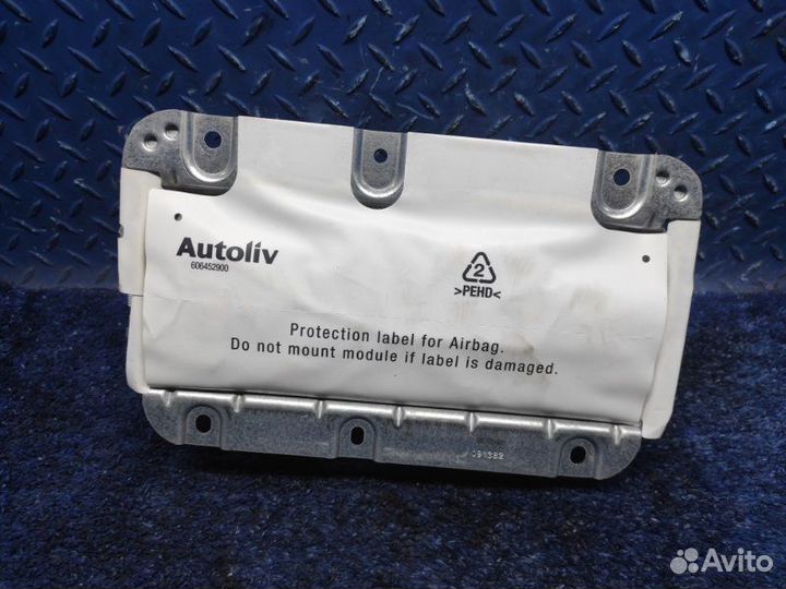 Подушка безопасности в торпеду Volvo Xc70