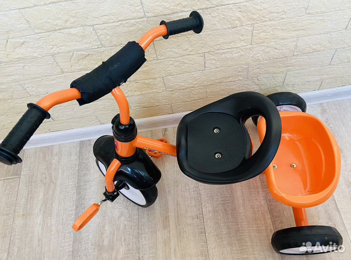 Велосипед трехколесный детский новый