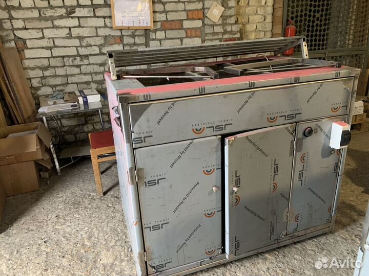 Мармит и прилавок для стол-х приборов и подносов