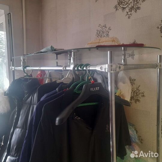 Вешалка для одежды напольная деревянная