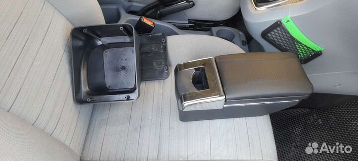 Подлокотник на ford focus 2 2005-2011