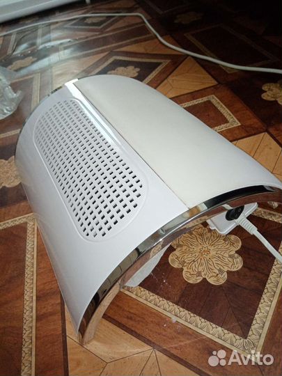 Вытяжка пылесос для маникюра