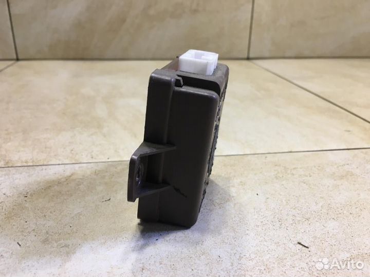 Блок управления дверями Chevrolet Lacetti J200