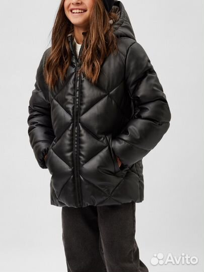 Куртка теплая для девочки 140