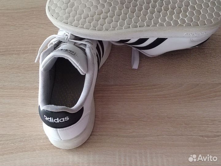 Adidas мужские кроссовки кожаные
