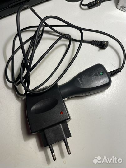 Автомобильный адаптер питания для плееров