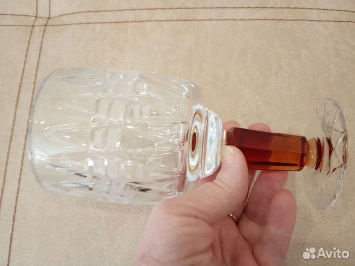 Хрустальные бокалы 