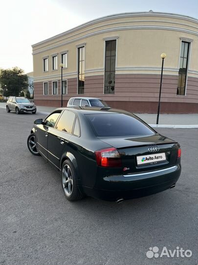 Audi A4 1.8 МТ, 2003, 240 000 км