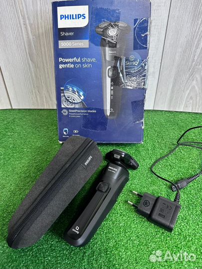 Электробритва Philips S5587/30