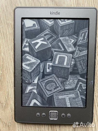 Amazon Kindle 4