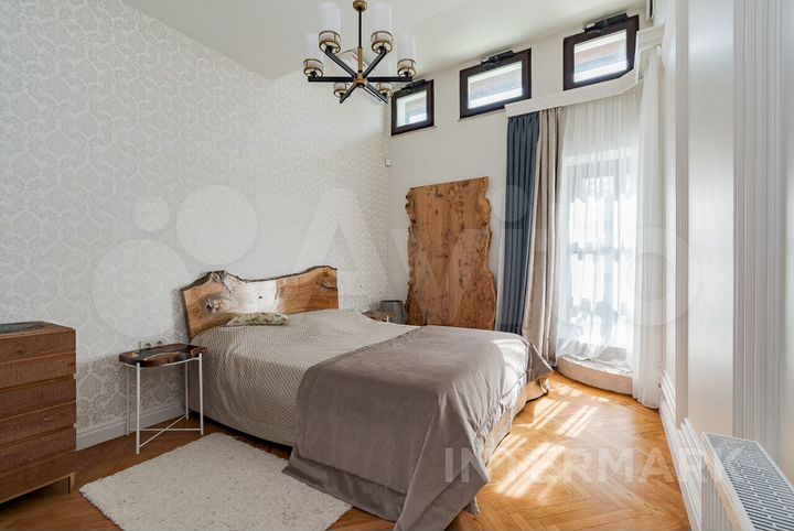5-к. квартира, 180 м², 5/7 эт.