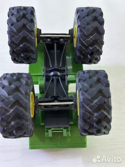 Джип внедорожник John Deere