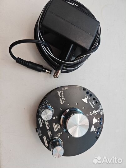 Утлитель ZK-R21E. Для колонок+саб. 50+100 вт