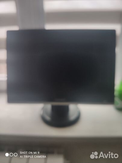 Монитор Samsung 22 дюйма