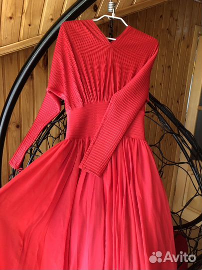 Вечернее платье