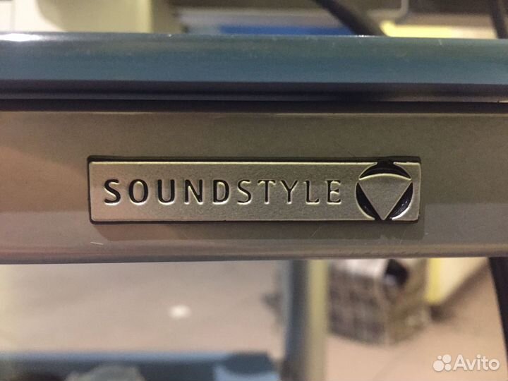 Стеклянная тумба под тв телевизор