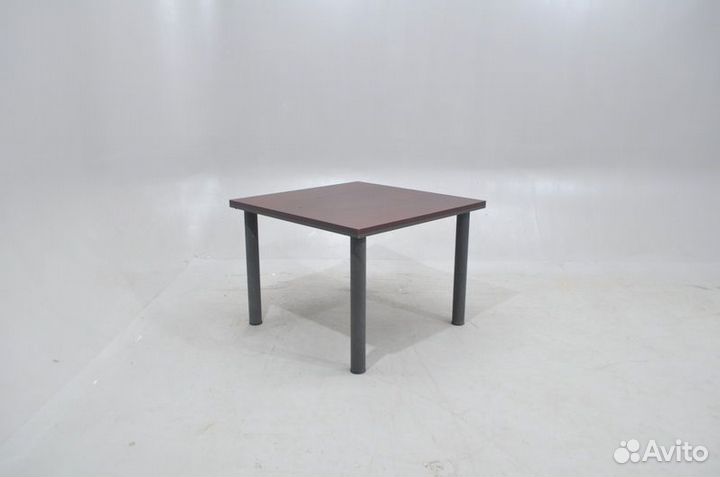 Стол для переговоров