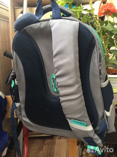 Школьный рюкзак легкий удобный