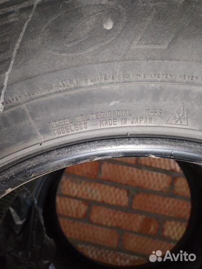 Dunlop SP Winter Ice 01 265/65 R17