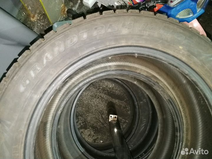 Dunlop Grandtrek Ice 02 265/50 R20