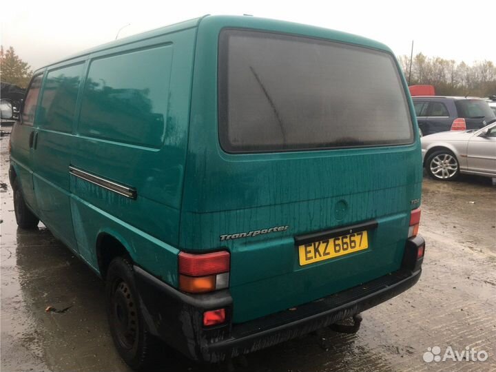 Разбор на запчасти Volkswagen Transporter 4