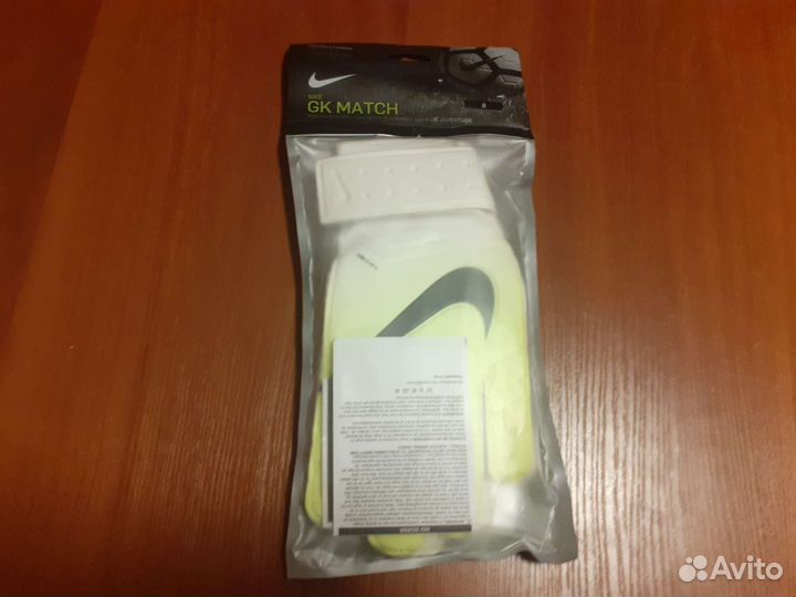 Вратарские перчатки nike