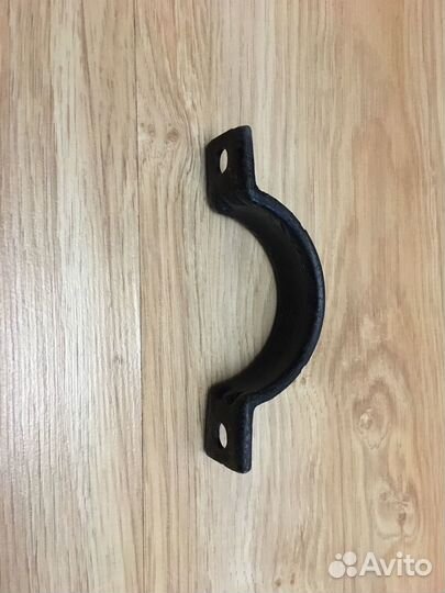 Скоба подшипника переднего привода LR freelander 2