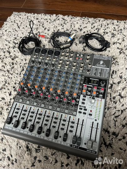 Behringer xenyx 1622FX микшерный пульт премиум