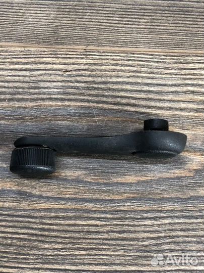 Ручка стеклоподъемника Kia Rio 3 1.4 2012