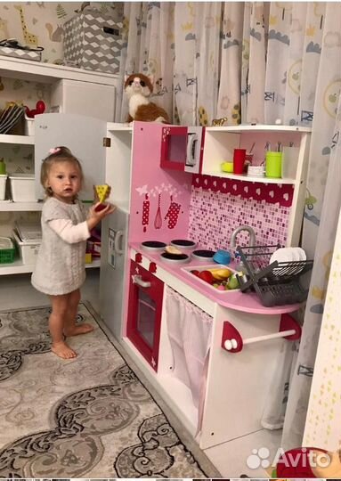 Детская деревянная кухня
