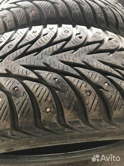 Yokohama Ice Guard Stud IG55 215/55 R17