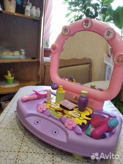 Трюмо с зеркалом детское