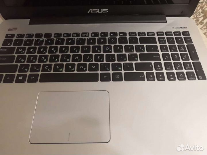 Intel Core i3, 8гб DDR3L,1тб HDD, nvidia 820M- 2Гб