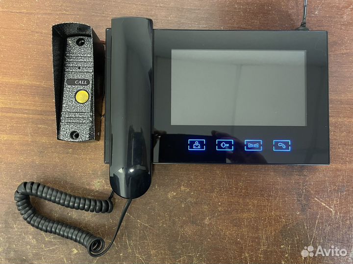 Видеодомофон RL-9