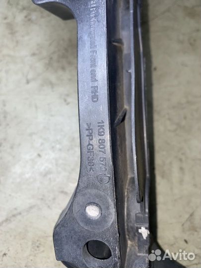 Планка под фары правая Volkswagen Golf VI MK6