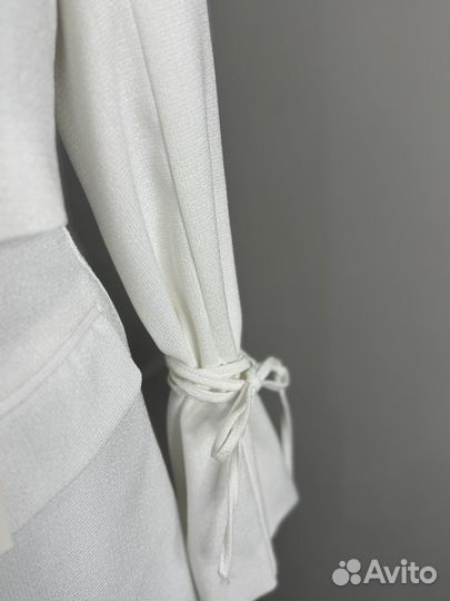 Костюм женский с юбкой