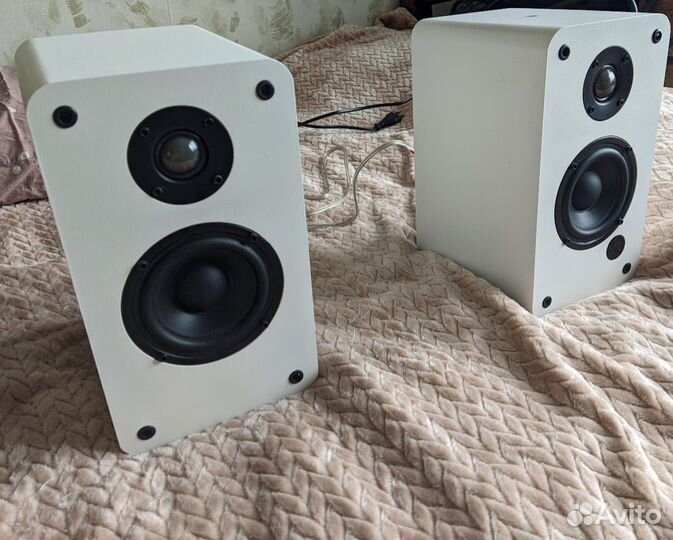 Колонки 2.0 F&D R30BT