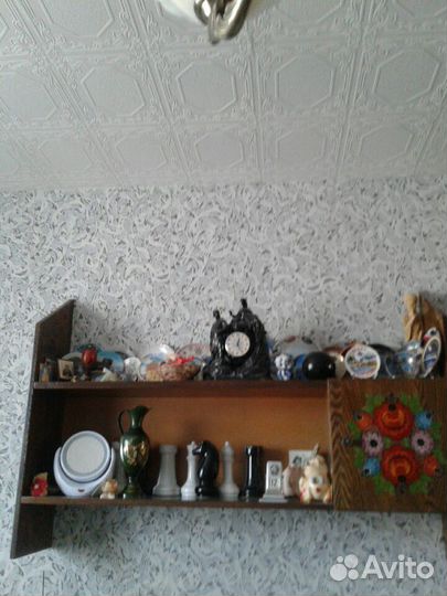 Книжная полка,настенный элемент с росписью