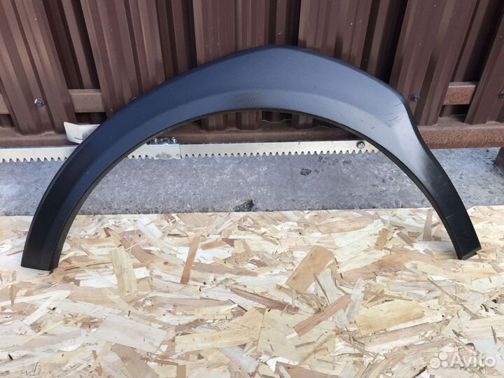 Накладка крыла переднего левого Subaru XV 2017-н.в