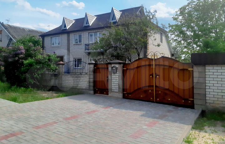 Дом 210 м² на участке 21 сот.